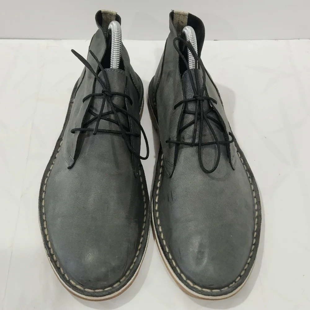 Barney’s New York Men's Gray Leather Low Chukka Boots Size 11 Made in Italy